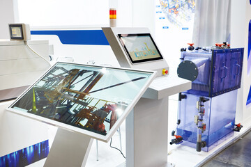 Electronic presentation and monitoring at industrial exhibition