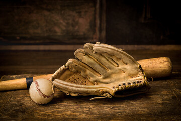 Antique baseball gloves and ball - 404779181