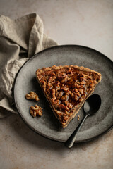 Tarte aux noix et sirop d'érable fait maison