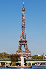 Fototapeta na wymiar The amazing Eiffel Tower in Paris, France