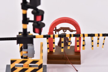 玩具の踏切と鐘