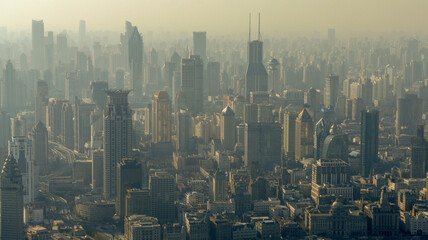 Shanghai downtown in the mist - obrazy, fototapety, plakaty