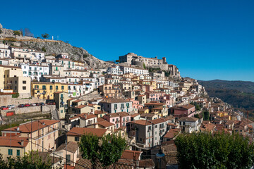 Fototapeta na wymiar Muro Lucano, pequeña ciudad de la región de Basilicata, sur de Italia.