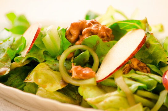 TEXTURE OF CESSAR SALAD AND NUTS