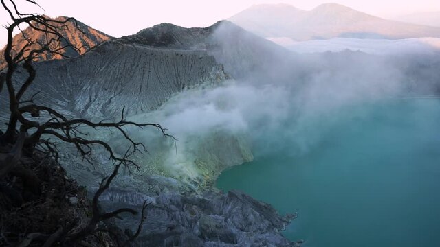 ijen vulcano with toxic sulfur sea at dusk