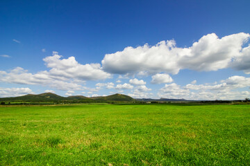 The magnificent grasslands and sky scenery of Hokkaido