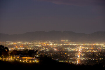 Fototapeta na wymiar Night view of Studio city California 