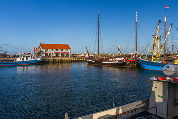 Fototapeta na wymiar Hafen von Oudeschild, Insel Texel, Niederlande
