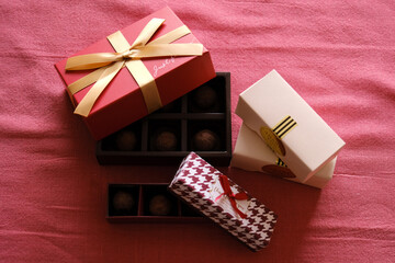 クリスマス、バレンタイン、ホワイトデー等に贈るプレゼント。