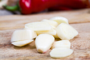cloves of ripe garlic