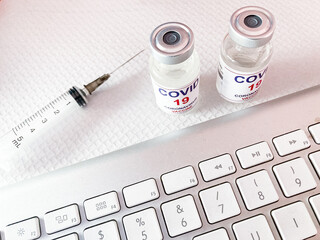 Covid 19 vaccino - 405169776