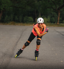 Obraz premium people skating in a park