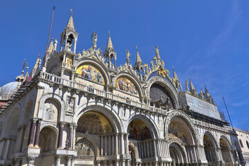 Fototapeta na wymiar Basilica San Marco, Venice, Italy