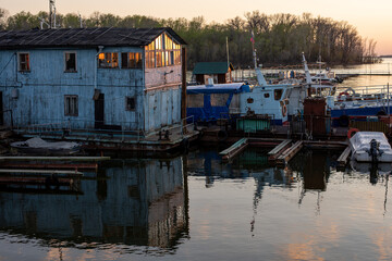 Fototapeta na wymiar boat dock on the river