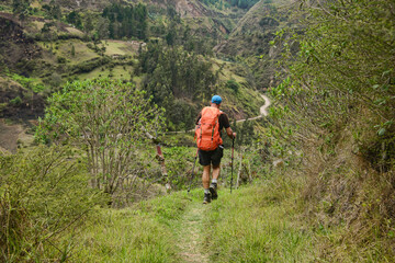 Obraz premium Trekking on the Quilotoa Loop Trek, Quilotoa, Ecuador 