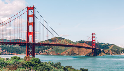 golden gate bridge panorama summer blue sky no fog 