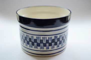 Macetas de cerámica pintadas a mano