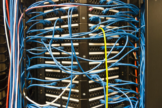 Computer network server