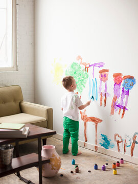 Toddler Boy (2-3) Painting On Wall