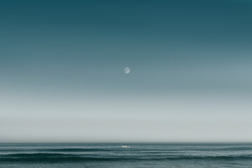 Bote en el mar en una playa en M&eacute;xico
