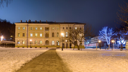 Fototapeta na wymiar Main square of Krynica Zdroj at winter night