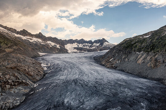 Switzerland, Valais, Obergoms, Rhone Glacier and mountains