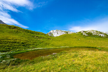 Fototapeta na wymiar landscape with mountains and sky (Montafon, Vorarlberg, Austria)