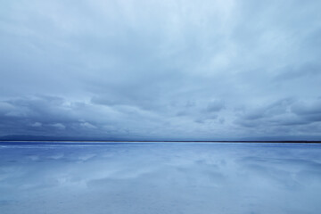 The sea and the sky are the same, the dead sea is the same