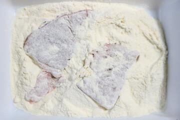 Pickled cuttings in flour during wrapping.