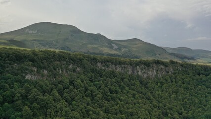 Chaine des puys et puy-de-Sancy en Auvergne