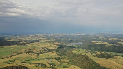 Obraz premium Chaine des puys et puy-de-Sancy en Auvergne