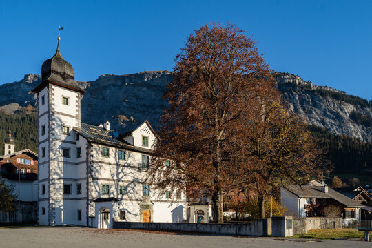 Gemeindehaus Flims Herbst