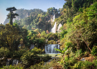 Fototapeta premium The glorious Thi Lor Su located in the Um Phang Wildlife Sanctuary of the Tak Province. Despite being the largest and highest waterfall in Thailand, this place remains a hidden gem.