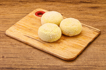 Raw potato zrazy for cooking