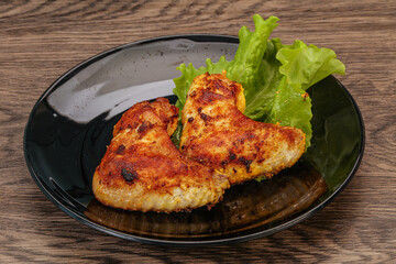 Roasted chicken wings with spices