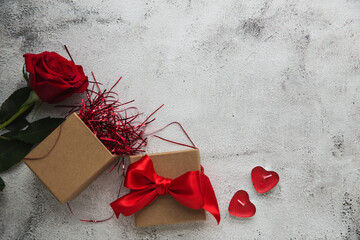 Valentine's Day, Gift box of kraft paper with a red heart candy - 405451176