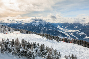 Fototapeta na wymiar Alpen Winterlandschaft Innsbruck