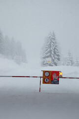 Road closed for avalanche danger