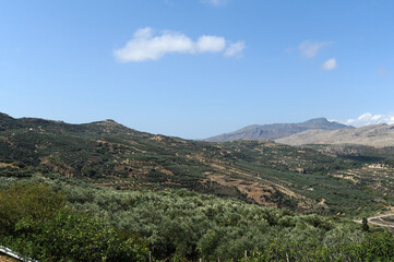 Fototapeta na wymiar La plaine de Praissos vue depuis Agios Spyridon près de Sitia en Crète