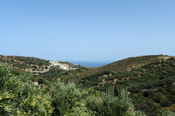 Fototapeta na wymiar Le village de Chamézi près de Sitia en Crète