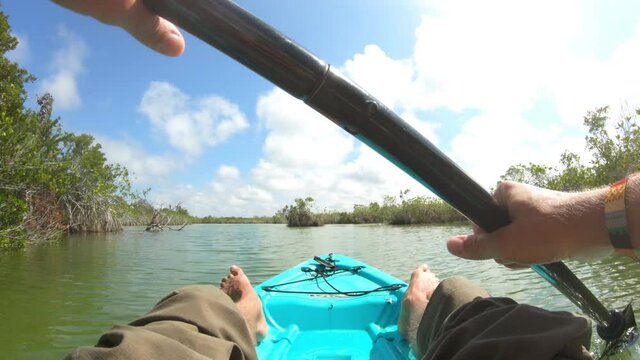Kayaking in Laguna de Bacalar - Mexico 4K