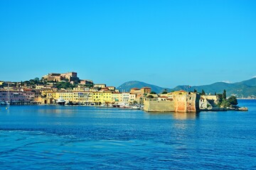 Fototapeta na wymiar Italy-view on the town Portoferraio on the island of Elba