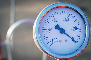 Close-up pressure gauge.