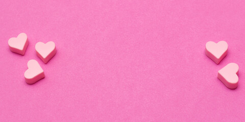 Obraz premium Pink hearts on background with copy space. Place for text