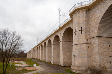 Rail viaduct over valley with river Bobr in Boleslawiec, Poland. Entirely built of stone in 1846. One of the longest masonry bridges of its type in Europe.   © Jakub Rutkiewicz