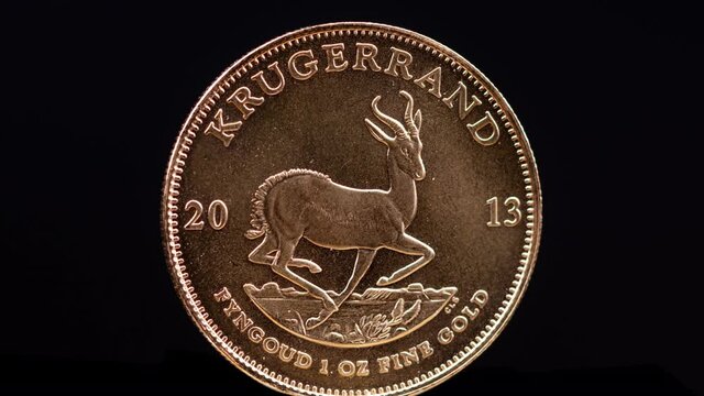 Rotating 1oz gold Krugerrand coin