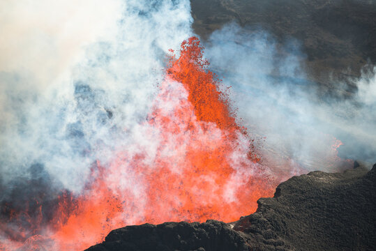 Aerial view of spewing lava during volcanic eruption, Holuhraun 2014, Iceland