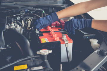 Maintenance car battery by your salf