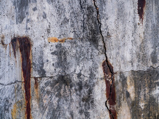 コンクリートに錆び