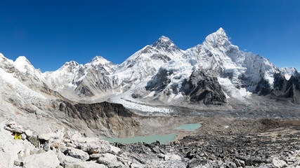 Fototapeta na wymiar Panoramic view of Mount Everest, Nuptse and Khumbu Icefalls from Kala Patthar, Sagarmatha National Park, Nepal